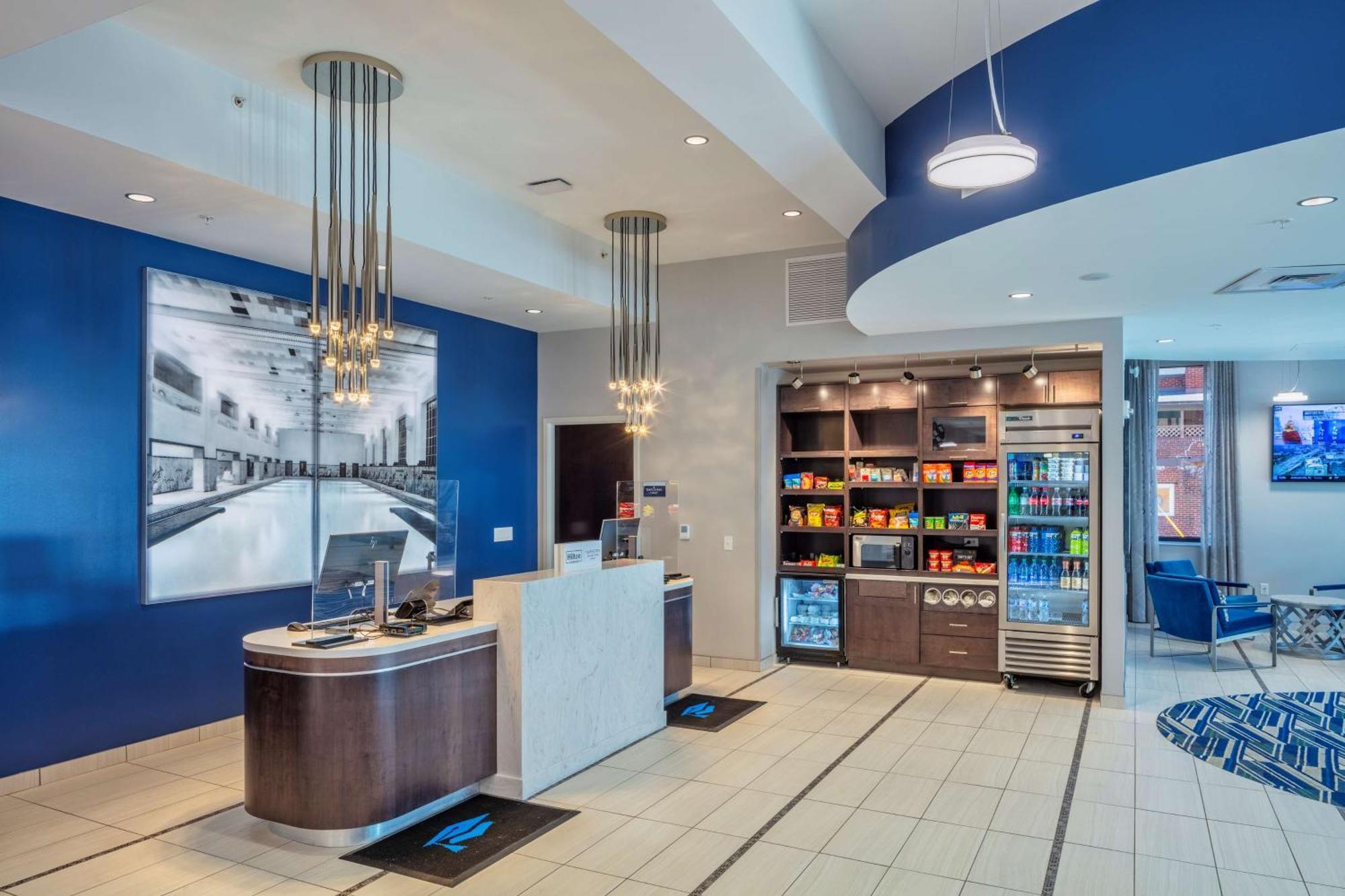 Scholar State College, Tapestry Collection By Hilton Hotel 4*